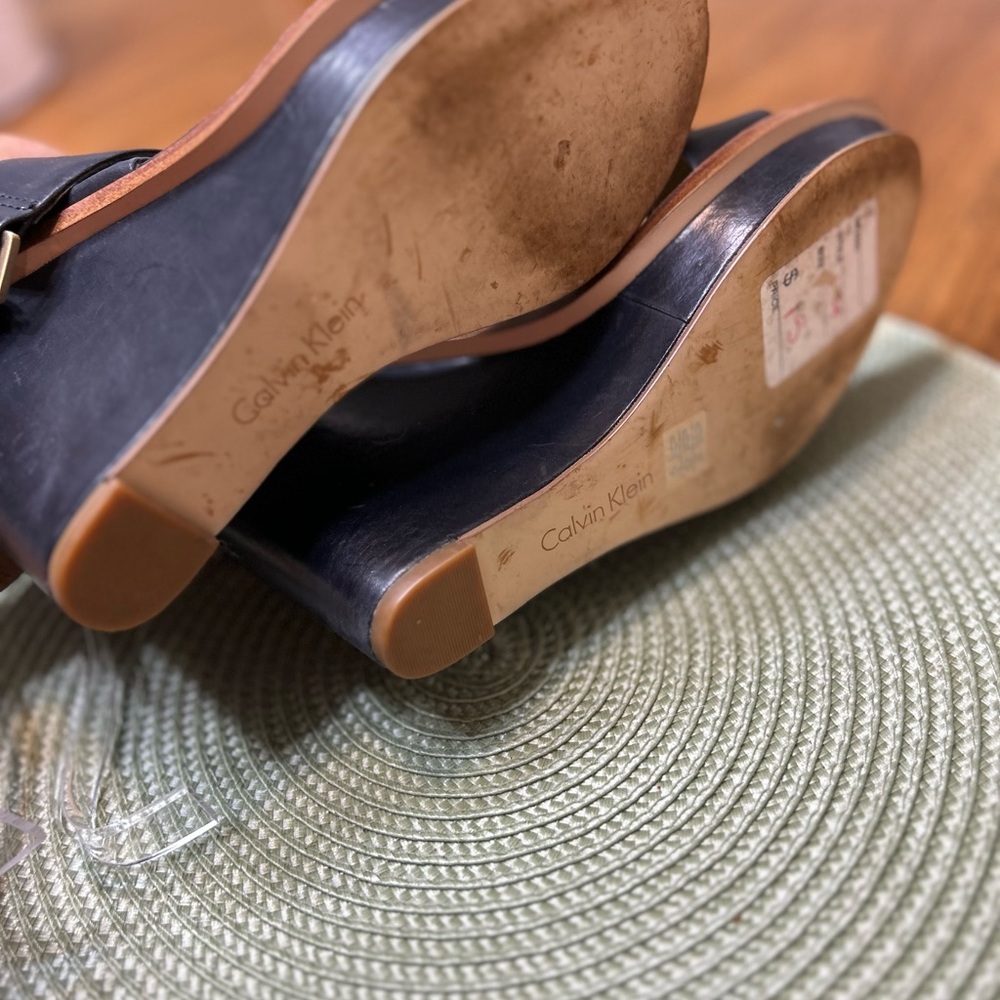 Calvin Klein Black and Tan Sandals - Picture 9 of 11